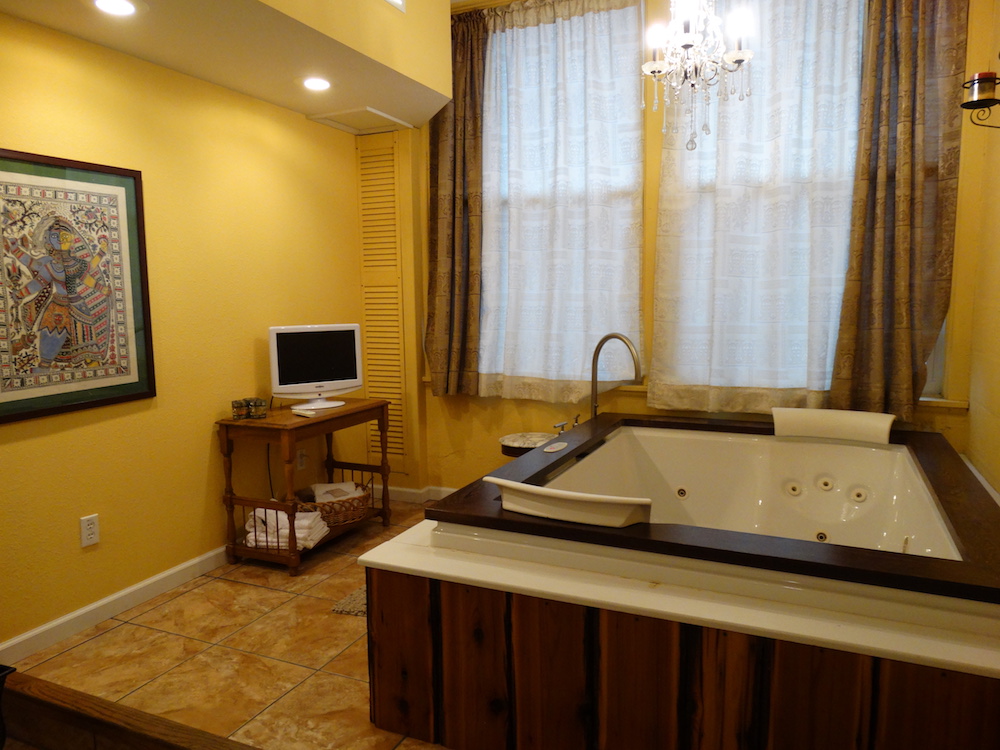 Gold Suite Bath